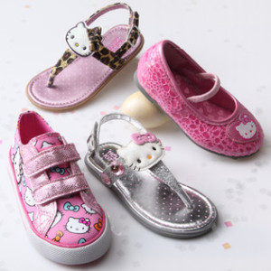 41684HelloKittyKidsShoes_HP_2013_0213Maj_1360530975