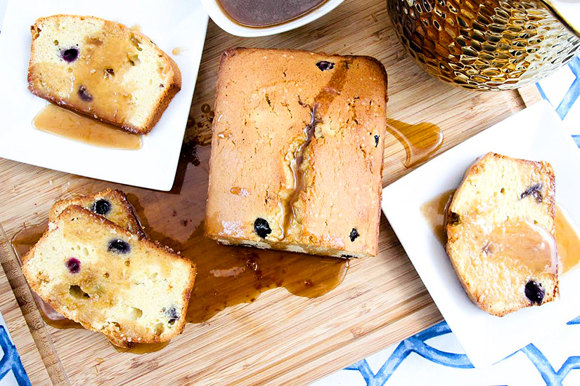 Blueberry cake rootbeer icing